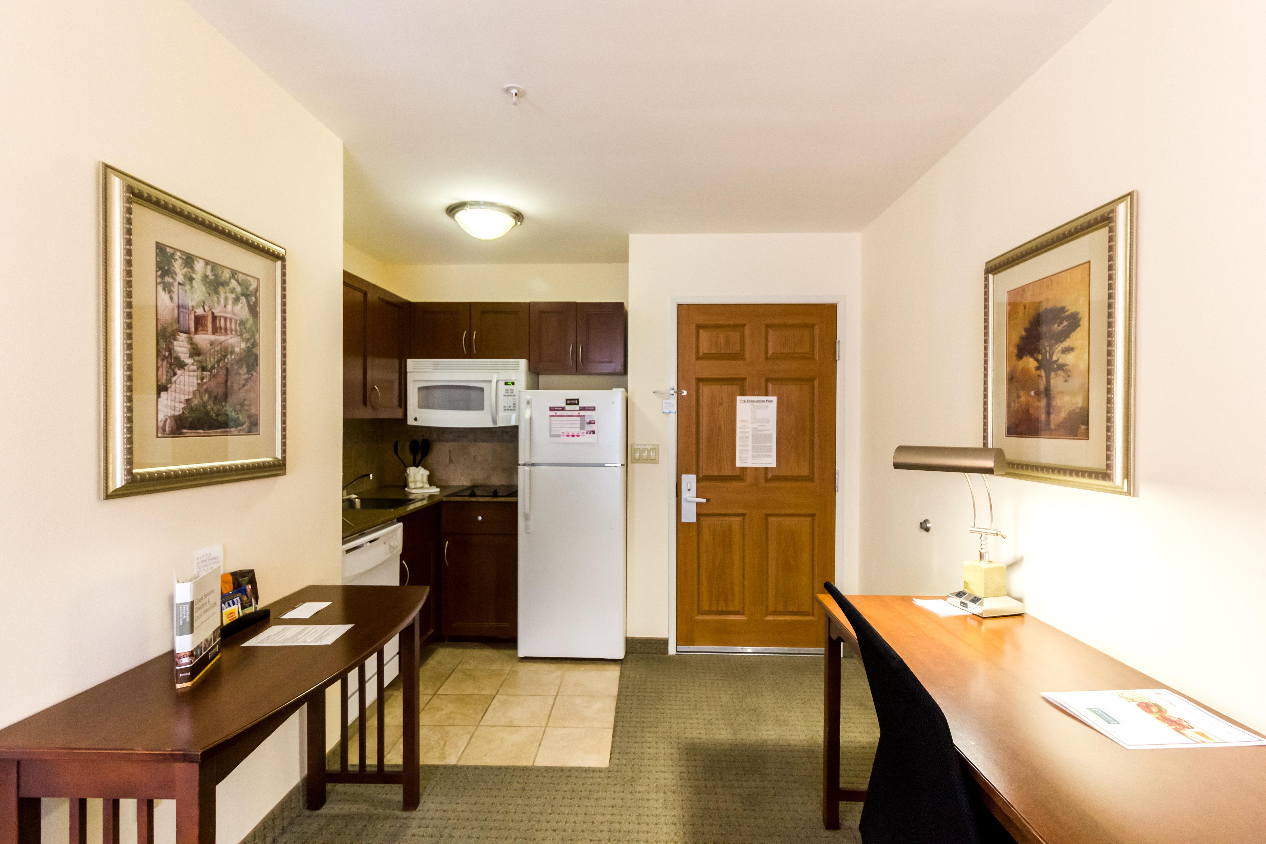 Staybridge Suites Austin Airport By Ihg Ngoại thất bức ảnh