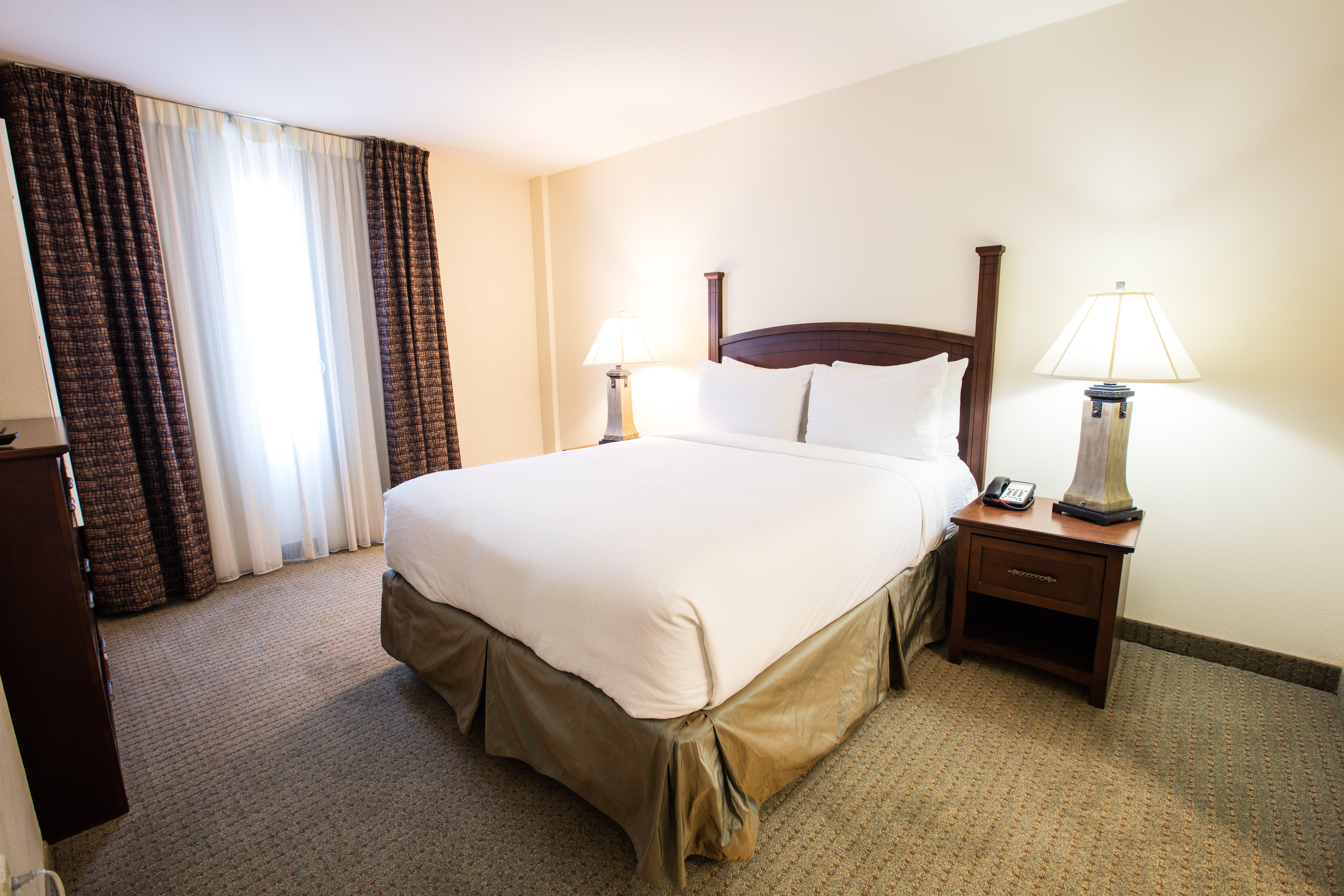 Staybridge Suites Austin Airport By Ihg Ngoại thất bức ảnh